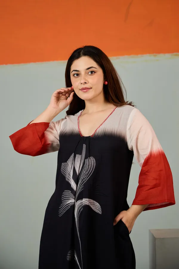 Black_Off-White_Cotton_Floral_Print_Flared_Kurta_For_Women