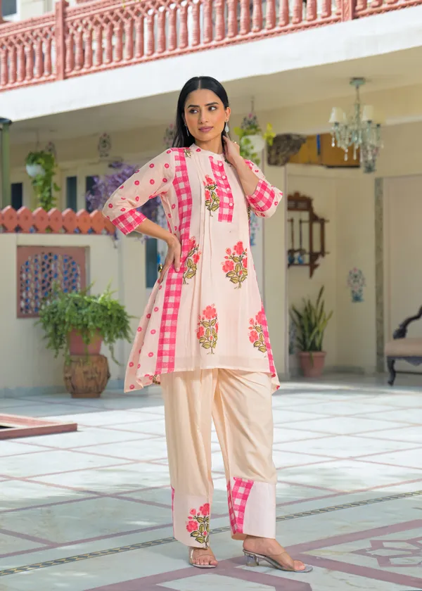 Peach_Cotton_A-Line_Floral_Checkered_Kurta_Set_For_Women