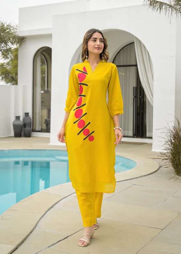 Yellow_Cotton_Straight_Geometric_Print_Kurta_Pant_Set_For_Women