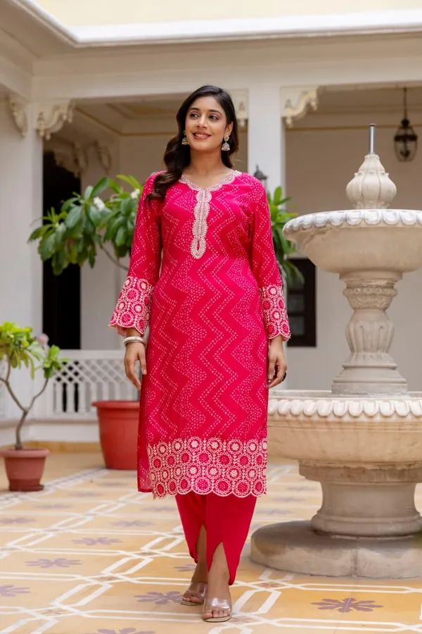 Pink_Muslin_Three_Piece_Suit_Set_For_Women