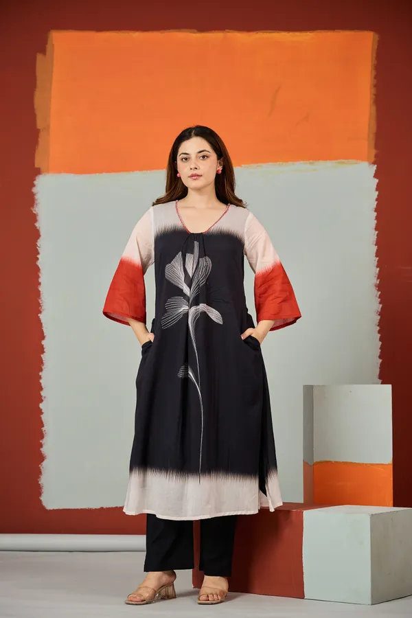 Black_Off-White_Cotton_Floral_Print_Flared_Kurta_For_Women