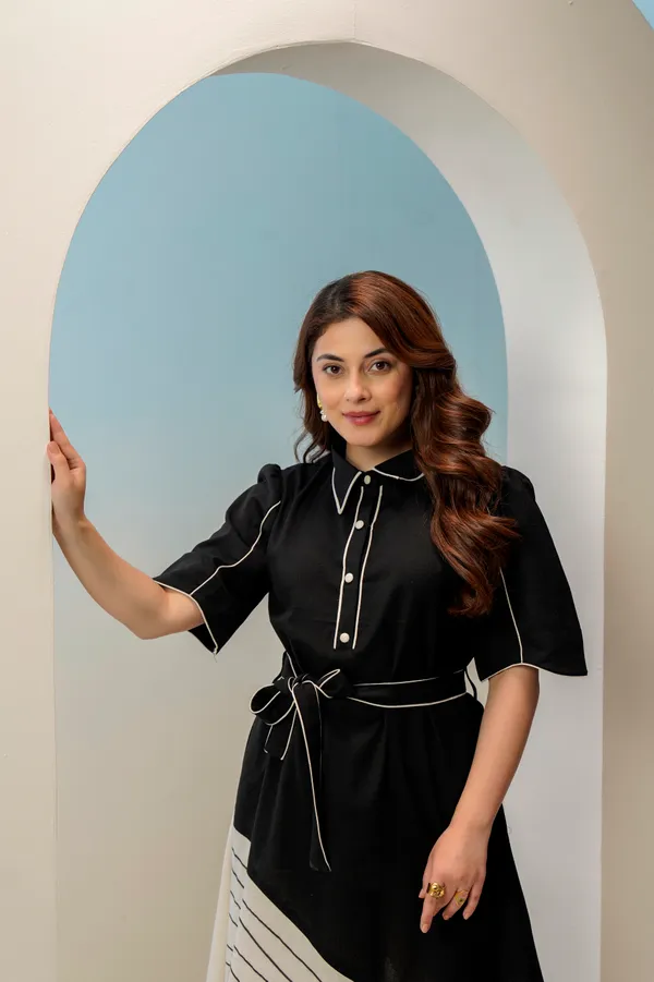 Black_White_Cotton_Colorblock_Midi_Shirt_Dress_For_Women