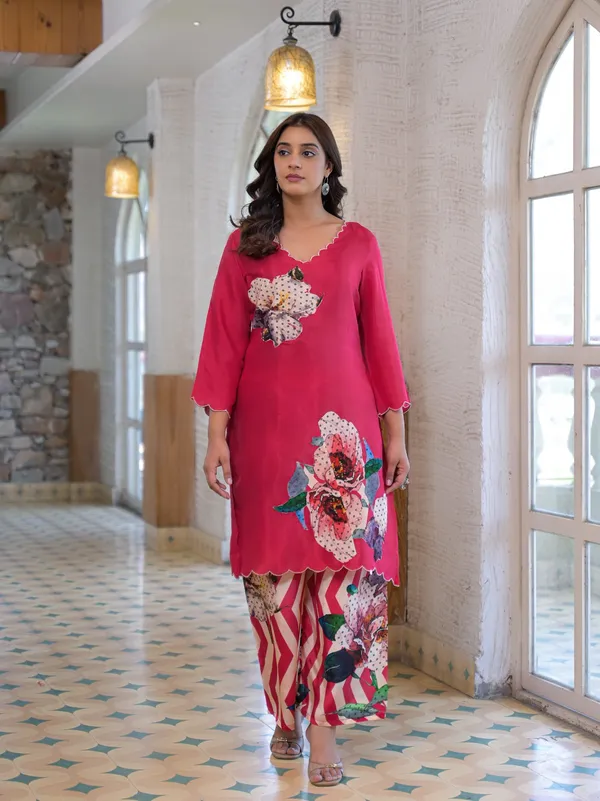 Pink_Cotton_Floral_Print_Scalloped_Kurta_Palazzo_Set_For_Women