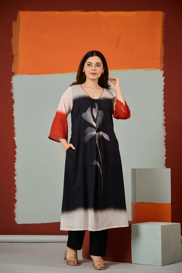 Black_Off-White_Cotton_Floral_Print_Flared_Kurta_For_Women
