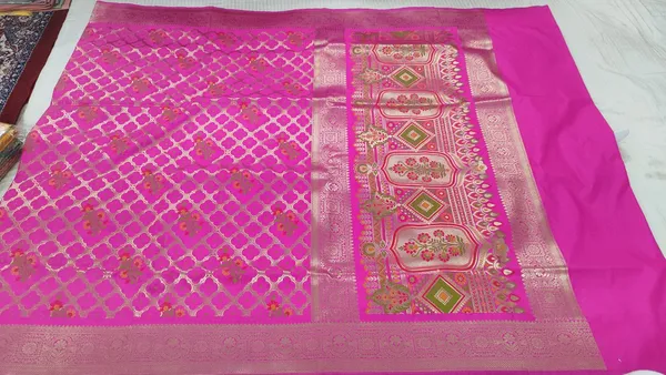 Pink_Katan_Silk_Zari_Jaal_Woven_Banarasi_Saree_For_Women