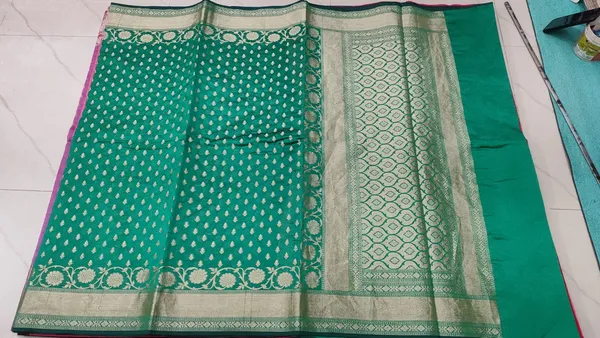Green_Cotton_Silk_Zari_Woven_Banarasi_Saree_For_Women