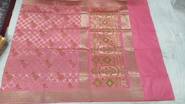 Pink_Katan_Silk_Zari_Floral_Border_Banarasi_Saree_For_Women