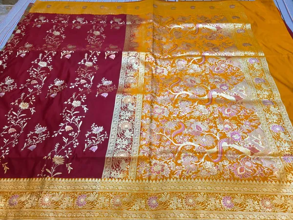 Maroon_Mustard_Mashru_Silk_Zari_Woven_Banarasi_Saree_For_Women