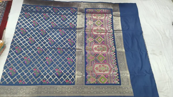 Blue_Katan_Silk_Zari_Jaal_Floral_Woven_Banarasi_Saree_For_Women