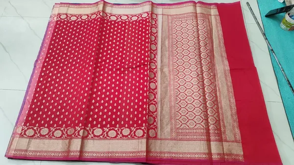 Red_Cotton_Silk_Gold_Zari_Woven_Banarasi_Saree_For_Women