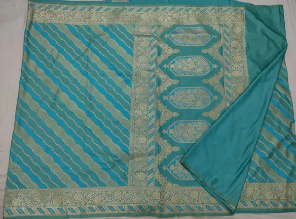 Turquoise_Mashru_Silk_Zari_Woven_Diagonal_Banarasi_Saree_For_Women