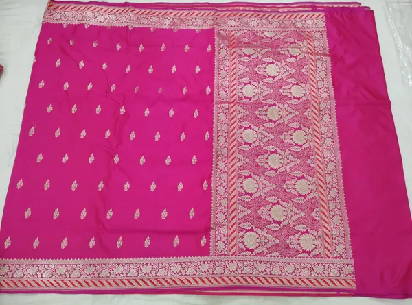 Pink_Mashru_Silk_Zari_Woven_Border_Banarasi_Saree_For_Women