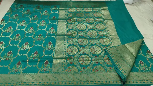 Teal_Katan_Silk_Zari_Floral_Paisley_Banarasi_Saree_For_Women