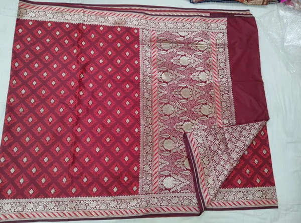 Maroon_Art_Katan_Silk_Zari_Woven_Banarasi_Saree_For_Women