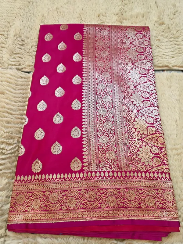 Pink_Mashru_Silk_Zari_Woven_Paisley_Banarasi_Saree_For_Women