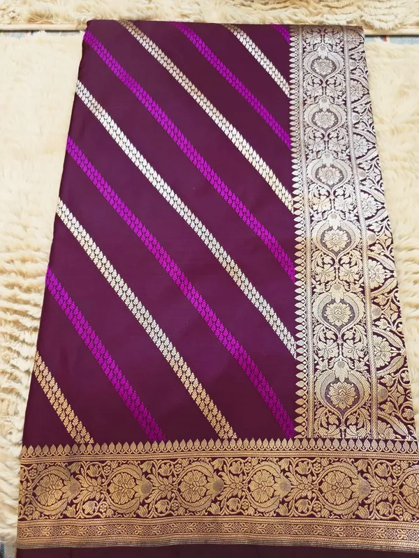 Maroon_Mashru_Silk_Diagonal_Stripe_Zari_Border_Banarasi_Saree_For_Women