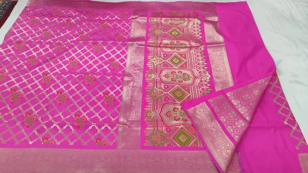 Pink_Katan_Silk_Zari_Jaal_Woven_Banarasi_Saree_For_Women