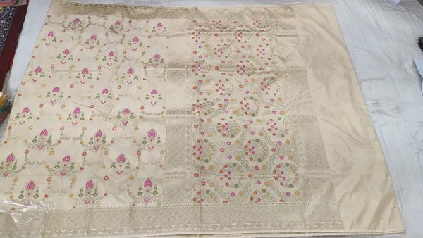Beige_Katan_Silk_Floral_Zari_Border_Banarasi_Saree_For_Women