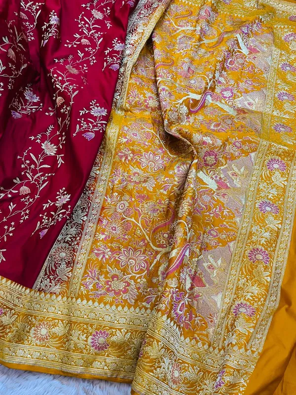 Maroon_Mashru_Silk_Zari_Woven_Floral_Banarasi_Saree_For_Women