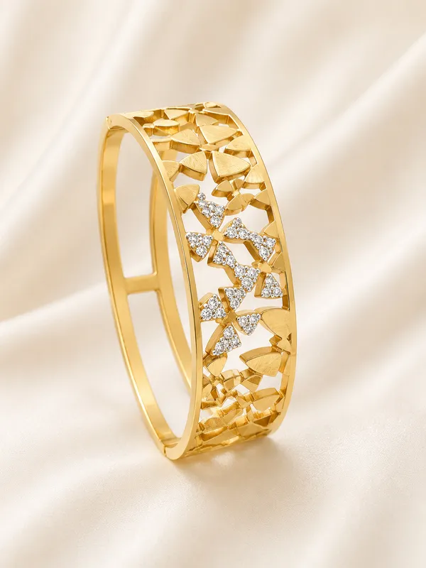 Gold_Tone_Stainless_Steel_Floral_Stone_Studded_Bangle_For_Women