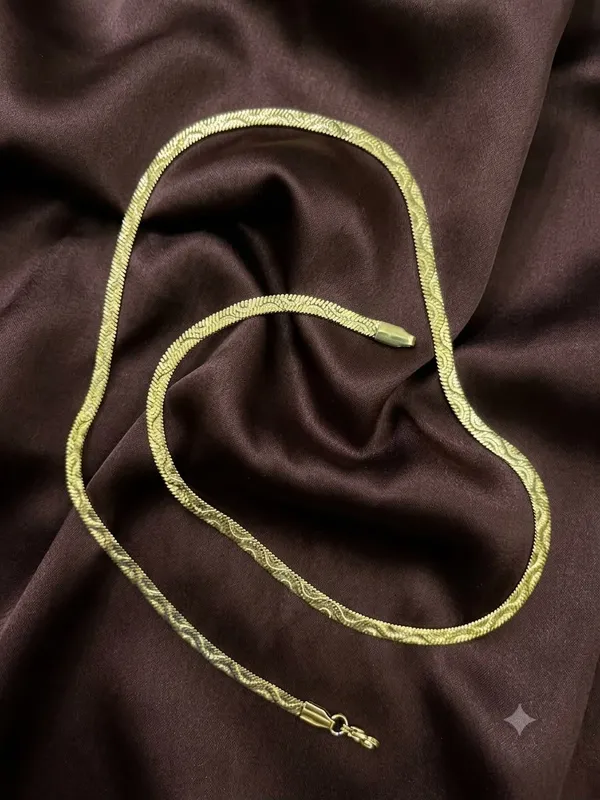 Golden_printed_chain