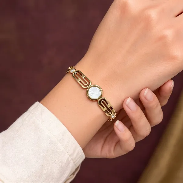 Gold_Stainless_Steel_Geometric_Linked_Bracelet_For_Women