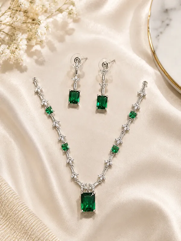 Green_Silver_Tone_Alloy_Ad_Stone_Necklace_Earrings_Set_For_Women