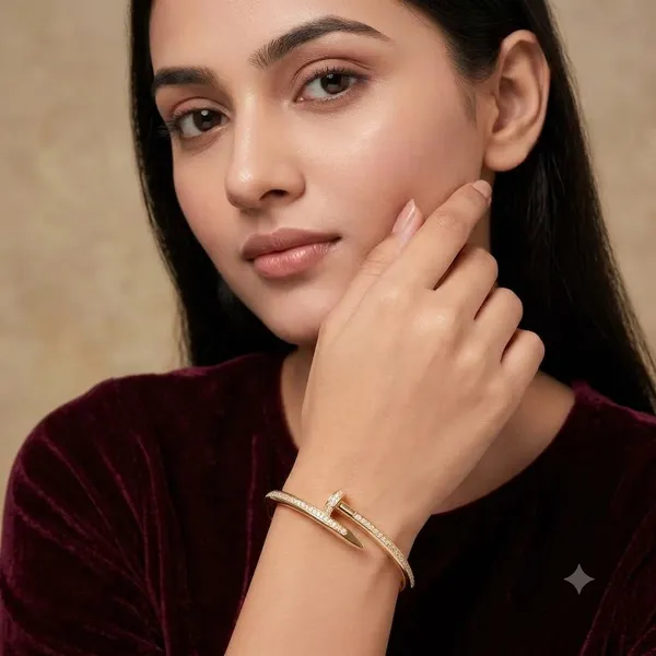 Gold_Stainless_Steel_Crystal_Lock_Cuff_Bangle_For_Women