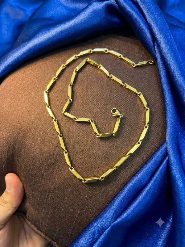 Trending_Goldern_chain