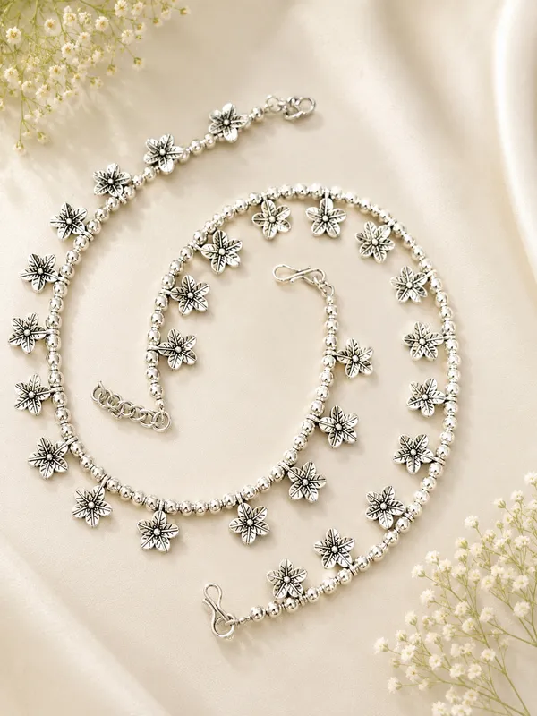 Silver_German_Silver_Floral_Motif_Bead_Chain_Anklet_For_Women