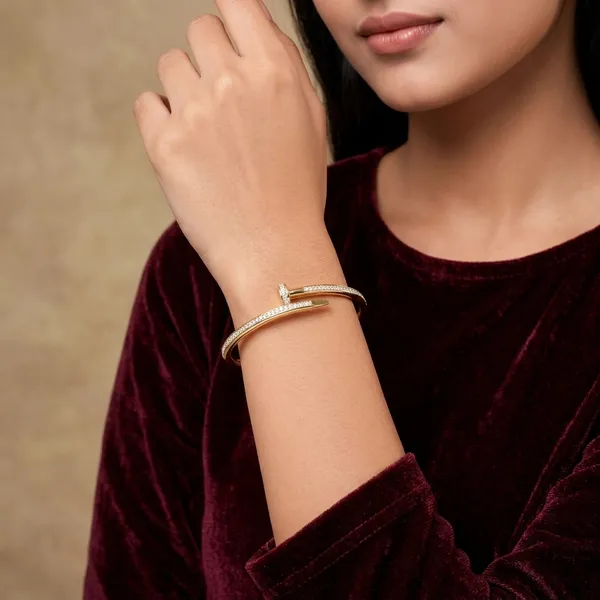 Gold_Stainless_Steel_Crystal_Lock_Cuff_Bangle_For_Women