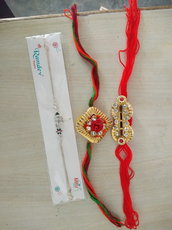 Traditional_Beaded_Thread_Rakhi_Set