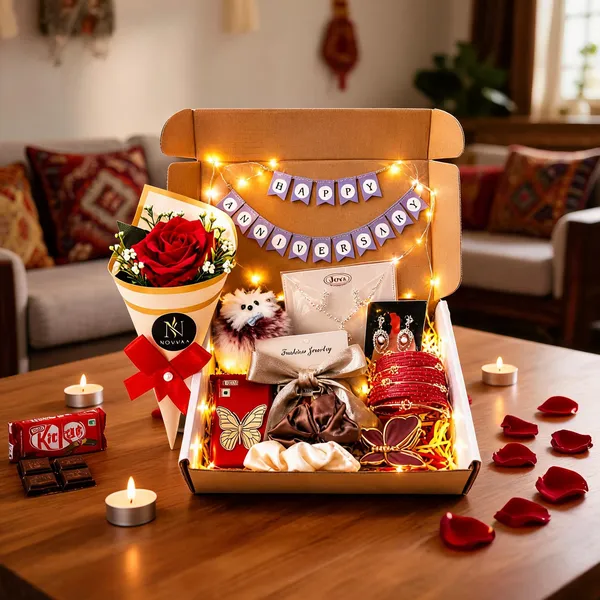 Anniversary_Gift_Hamper_With_Jewellery_Chocolate_And_Flower_Bouquet_Pack_Of_12