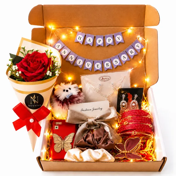 Anniversary_Gift_Hamper_With_Jewellery_Chocolate_And_Flower_Bouquet_Pack_Of_12