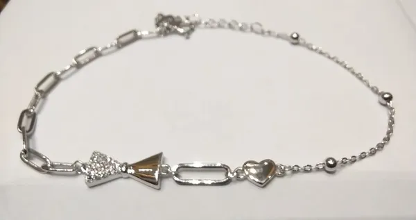 Silver_Bow_Heart_Charm_Chain_Bracelet_For_Women