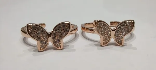 Rose_Gold_Butterfly_Open_Band_Toe_Rings_For_Women