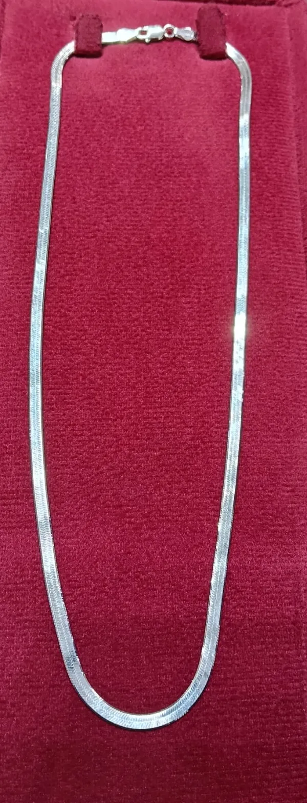 Silver_Sterling_Snake_Chain_Necklace_For_Women