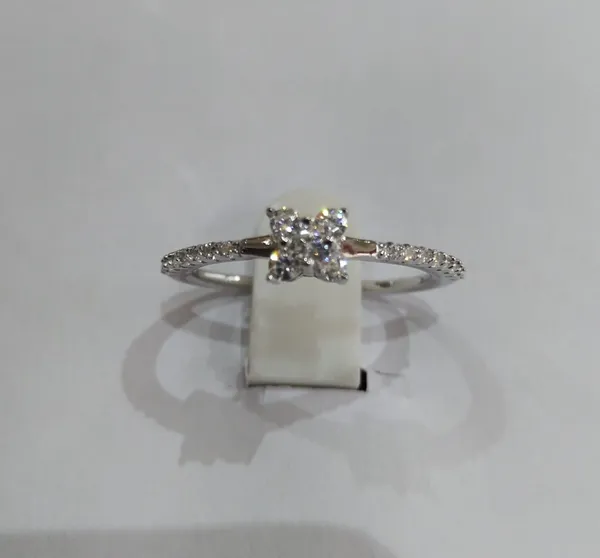 Silver_Sterling_Cluster_Stone_Ring_For_Women