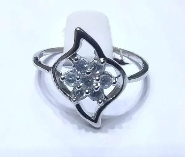 Silver_Floral_Openwork_Cluster_Ring_For_Women