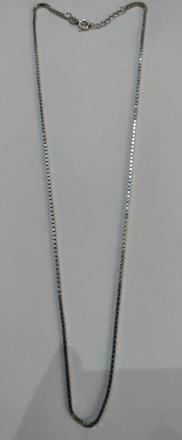 Silver_Box_Link_Chain_Necklace_For_Women