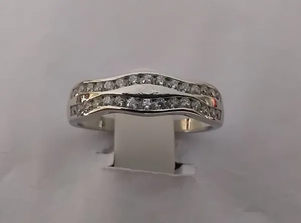 Silver_Sterling_925_Dual_Row_Stone_Studded_Band_Ring_For_Women