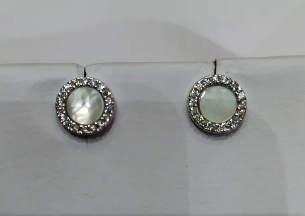 Silver_Crystal_Round_Drop_Earrings_For_Women