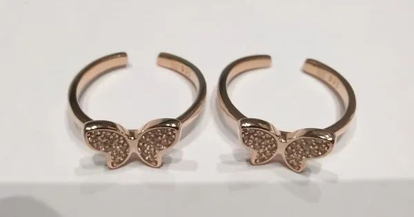Rose_Gold_Butterfly_Open_Band_Toe_Rings_For_Women