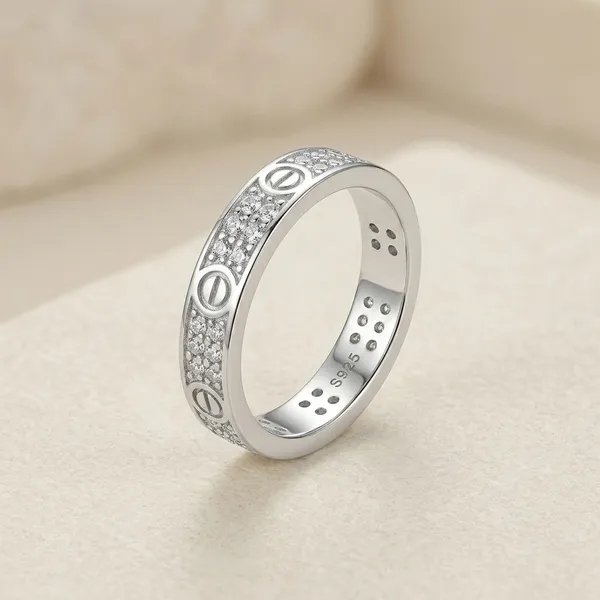 Silver_Sterling_Textured_Circular_Motif_Band_Ring_For_Women