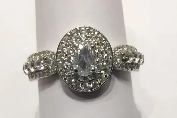 Silver_Sterling_Oval_Stone_Embellished_Ring_For_Women