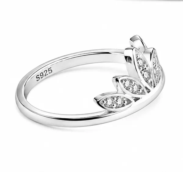 Silver_Floral_Crown_Setting_Ring_For_Women