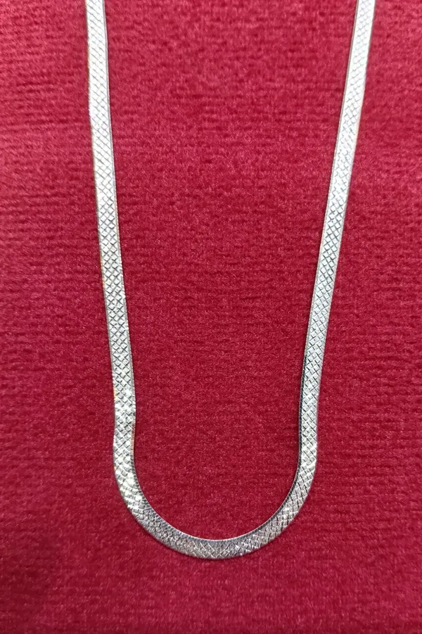 Silver_Sterling_Snake_Chain_Necklace_For_Women