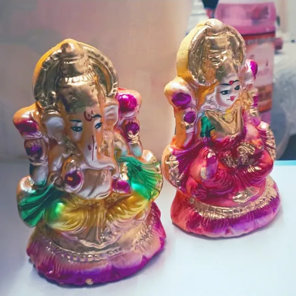 Lakshmi_Ganesh_Clay_Murti_for_Puja_1_set