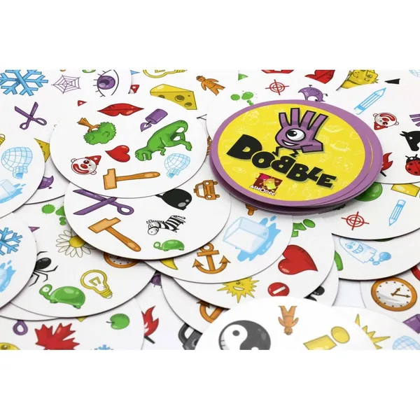 Multicolor_Laminated_Paper,_Tin_Card_Game,_Observation,_Reflex,_Family_Game_For_Kids