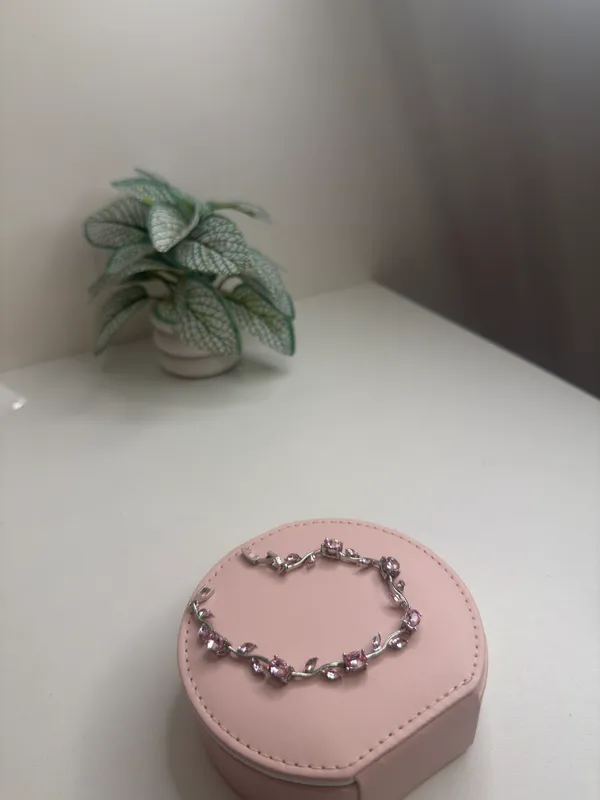 Colour_Diamond_Wavy_Link_Chain_Bracelet_For_Women